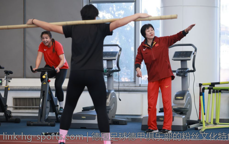 德国足球德甲俱乐部的粉丝文化特色